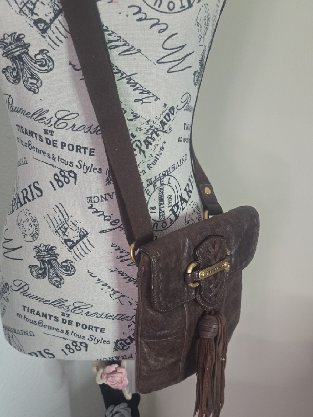 Juicy Couture Vintage Dark Brown Leather W/ Gold Hardware Crossbody Bag (EUC)✨️ - Picture 3 of 11